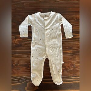 Petite Maison x Nono White Organic Cotton Footie with Delicate Print